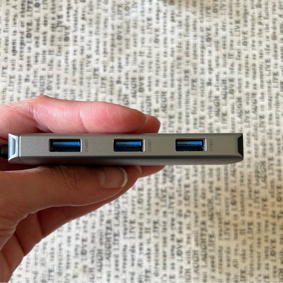 ZMUIPNG USB C Hub Adapter for MacBook Pro/Air, Dell XPS, IPad Pro, Samsung - Picture 4 of 12